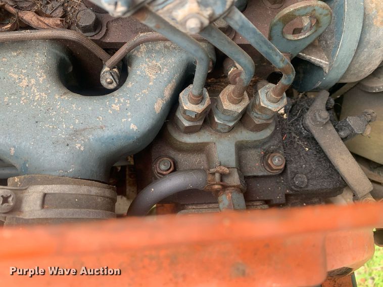 image for item LH9565 1981 Kubota B6100HST-E  lawn tractor