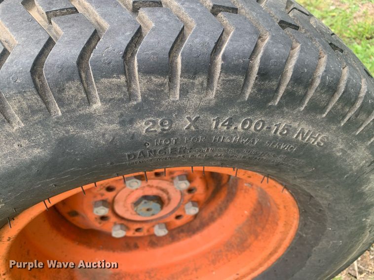 image for item LH9565 1981 Kubota B6100HST-E  lawn tractor