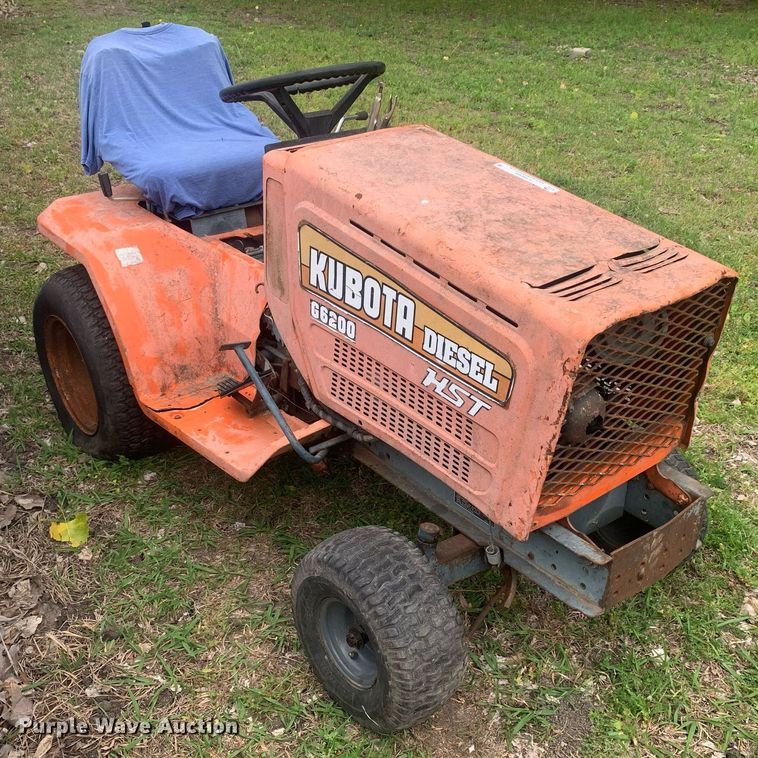 image for item LH9566 Kubota G6200  lawn tractor