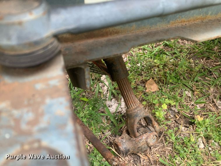 image for item LH9566 Kubota G6200  lawn tractor