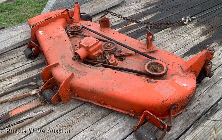 image for item LH9566 Kubota G6200  lawn tractor