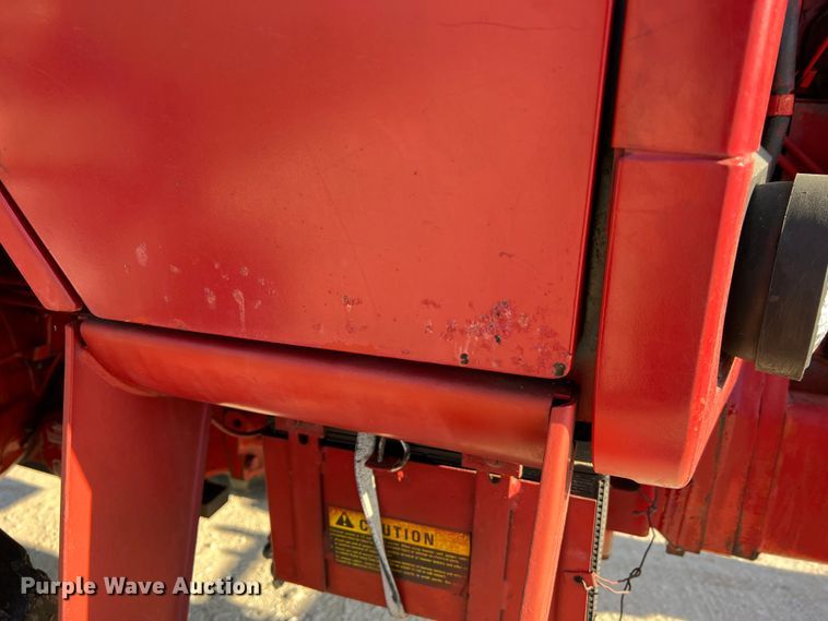 image for item LI9622 International 1586  tractor