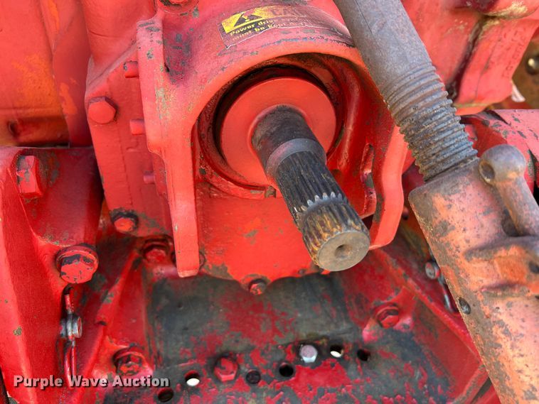 image for item LI9622 International 1586  tractor