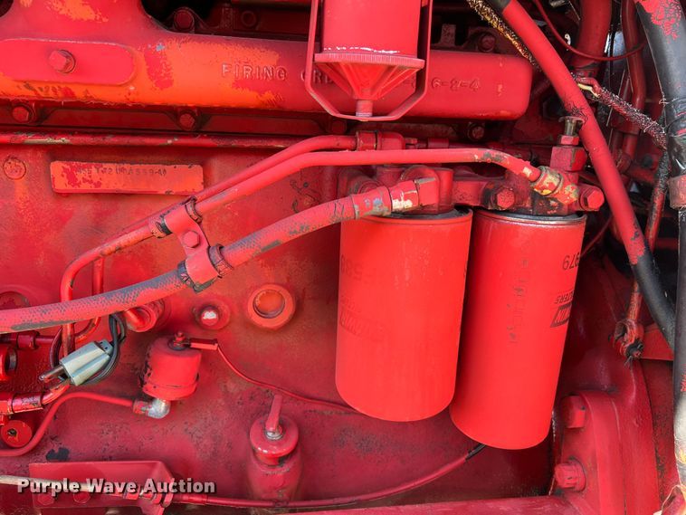 image for item LI9622 International 1586  tractor