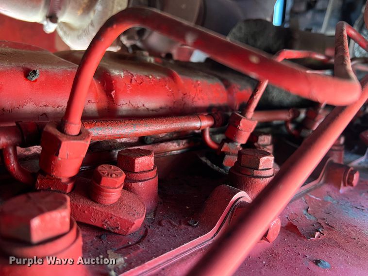 image for item LI9622 International 1586  tractor