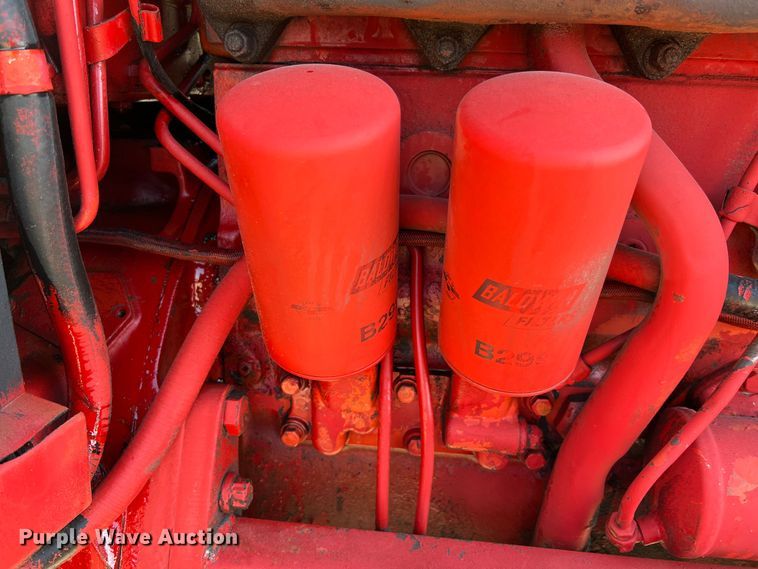 image for item LI9622 International 1586  tractor