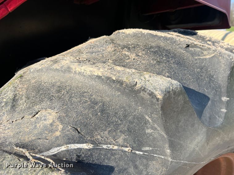 image for item LI9622 International 1586  tractor