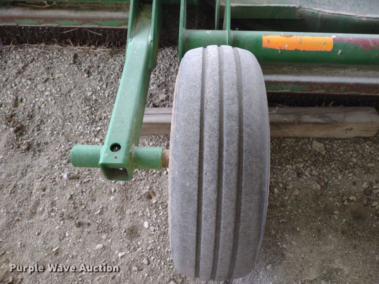 image for item LL9072 John Deere HX15  batwing rotary mower