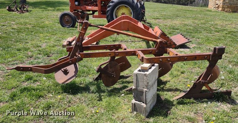 image for item LL9085 Allis Chalmers D17 Series III  tractor