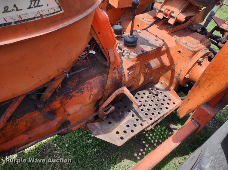 image for item LL9085 Allis Chalmers D17 Series III  tractor