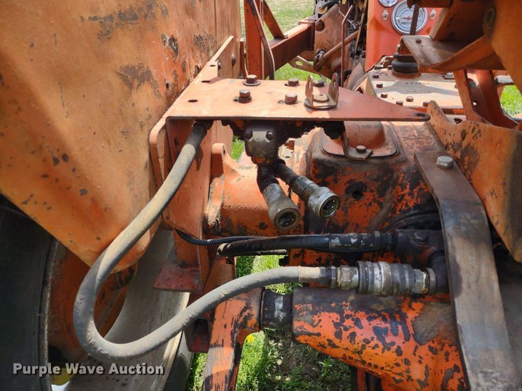 image for item LL9085 Allis Chalmers D17 Series III  tractor