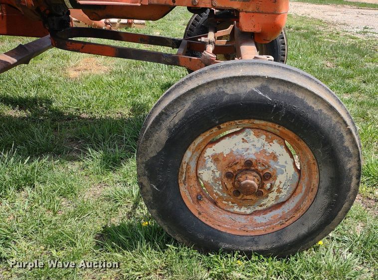 image for item LL9085 Allis Chalmers D17 Series III  tractor