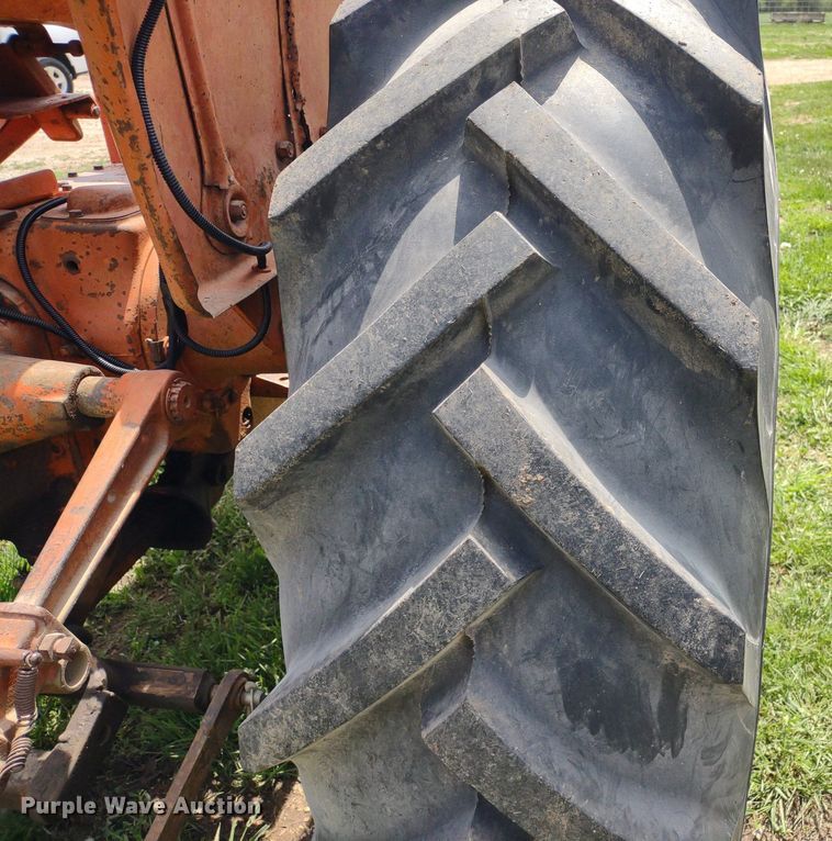 image for item LL9085 Allis Chalmers D17 Series III  tractor
