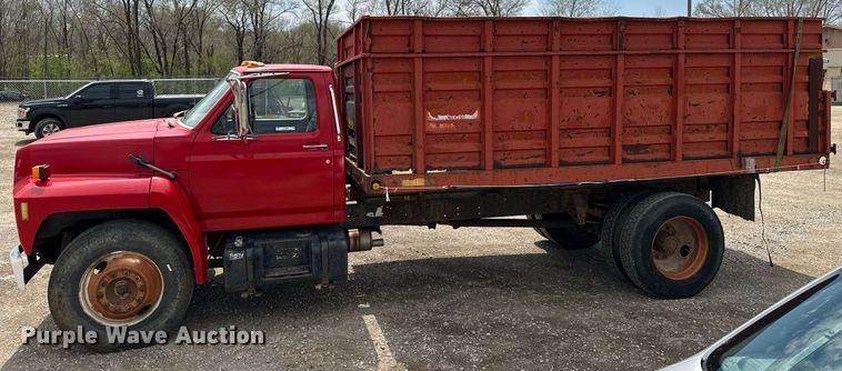 image for item LN9404 1991 Ford F700  grain truck