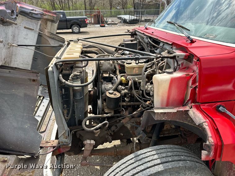 image for item LN9404 1991 Ford F700  grain truck