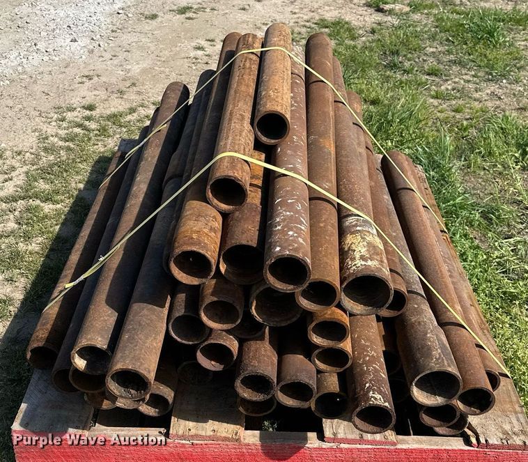 image for item LR9687 Approximately 100 drill pipe