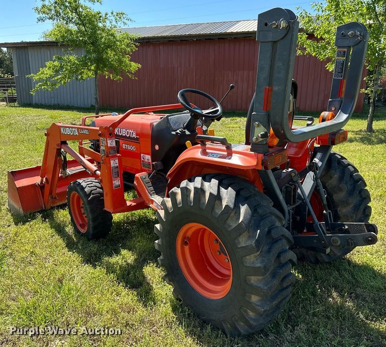image for item LR9695 Kubota B7800  MFWD tractor