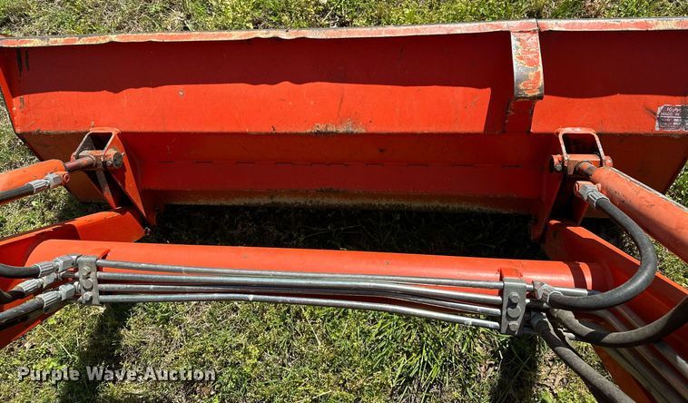 image for item LR9695 Kubota B7800  MFWD tractor