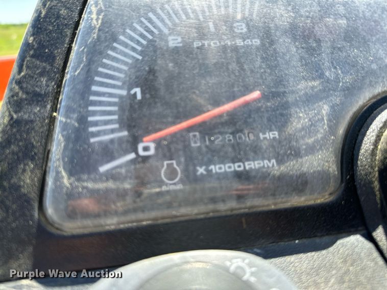 image for item LR9695 Kubota B7800  MFWD tractor