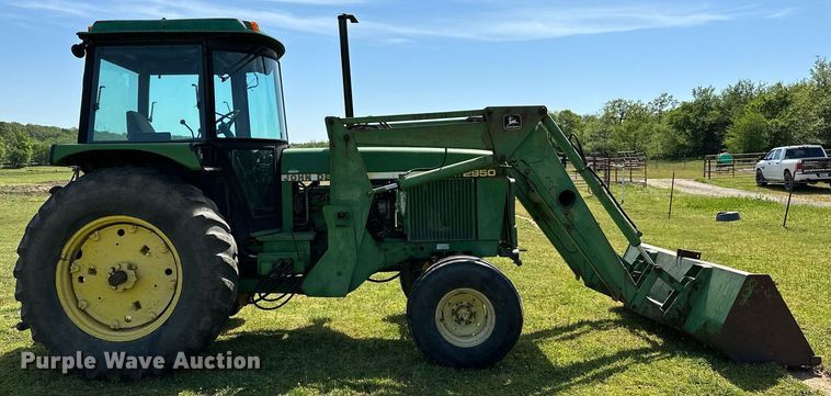 image for item LR9696 1986 John Deere 2950  tractor
