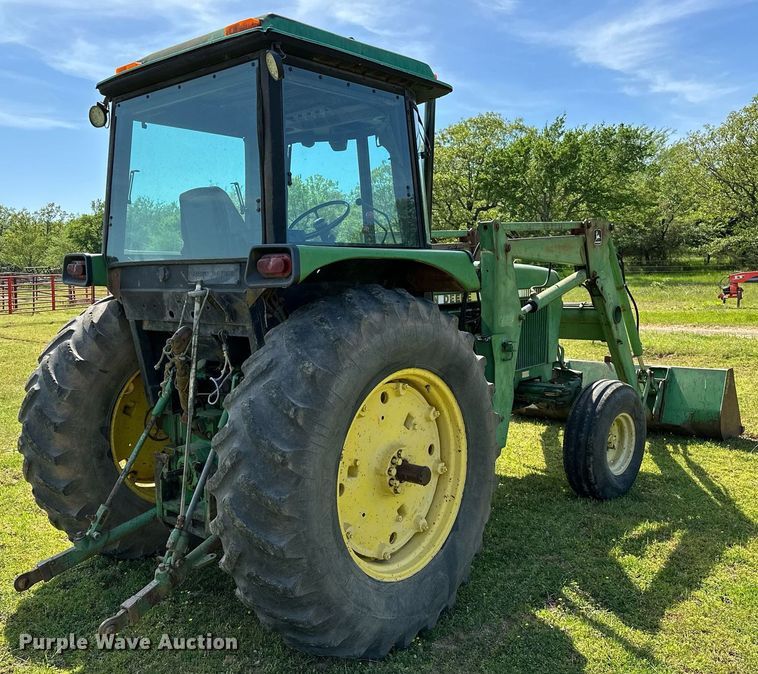 image for item LR9696 1986 John Deere 2950  tractor