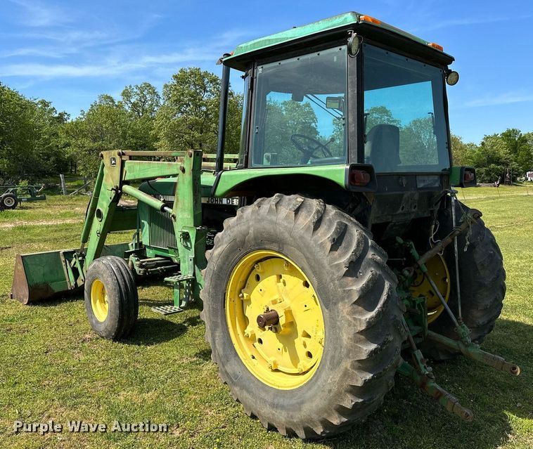 image for item LR9696 1986 John Deere 2950  tractor