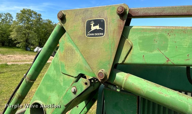 image for item LR9696 1986 John Deere 2950  tractor