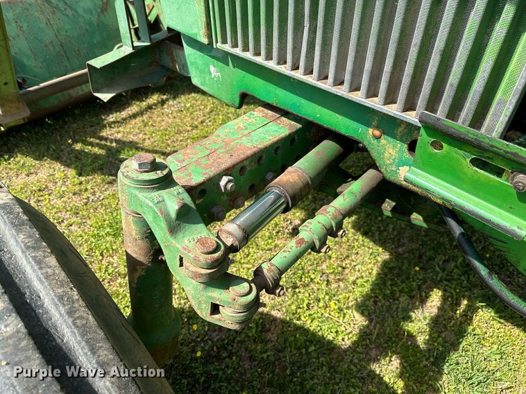 image for item LR9696 1986 John Deere 2950  tractor