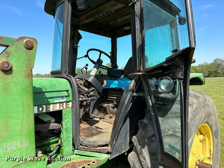 image for item LR9696 1986 John Deere 2950  tractor