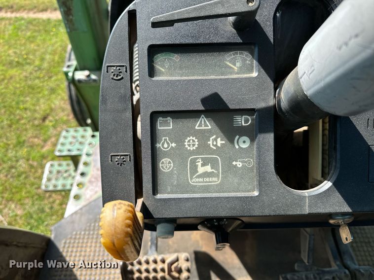 image for item LR9696 1986 John Deere 2950  tractor