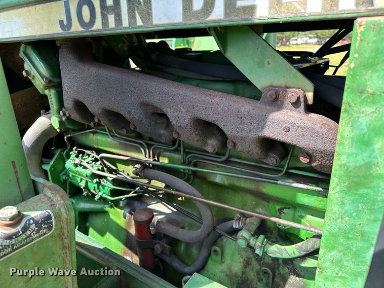image for item LR9696 1986 John Deere 2950  tractor