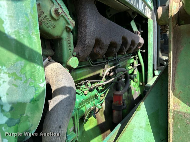 image for item LR9696 1986 John Deere 2950  tractor