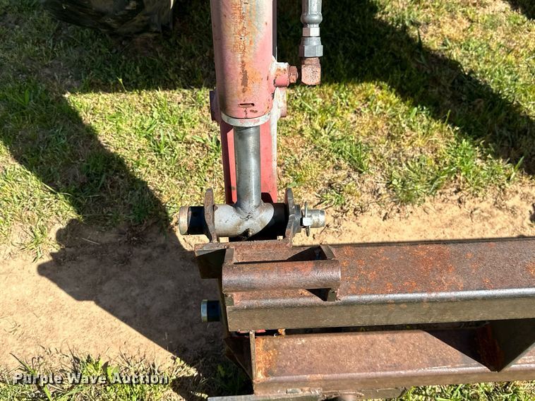 image for item LR9697 2007 Massey Ferguson 583  MFWD tractor