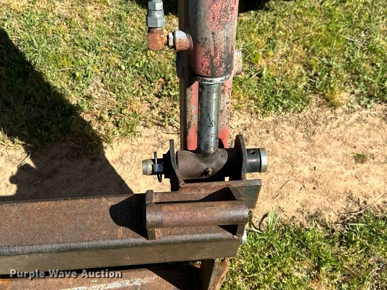 image for item LR9697 2007 Massey Ferguson 583  MFWD tractor