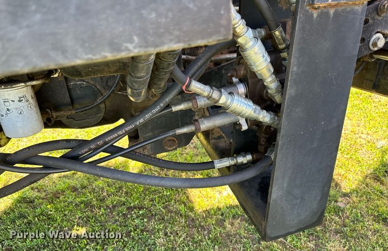 image for item LR9697 2007 Massey Ferguson 583  MFWD tractor