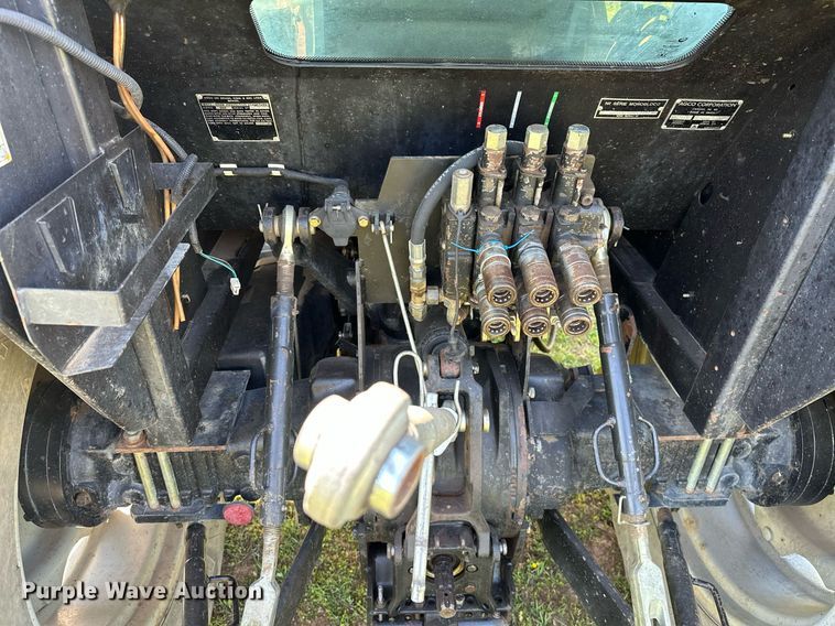 image for item LR9697 2007 Massey Ferguson 583  MFWD tractor