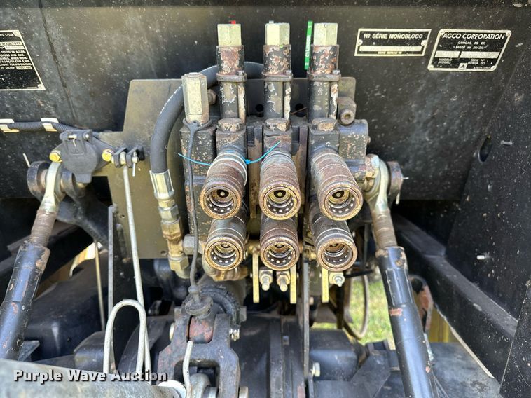 image for item LR9697 2007 Massey Ferguson 583  MFWD tractor