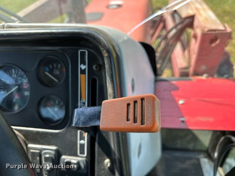 image for item LR9697 2007 Massey Ferguson 583  MFWD tractor