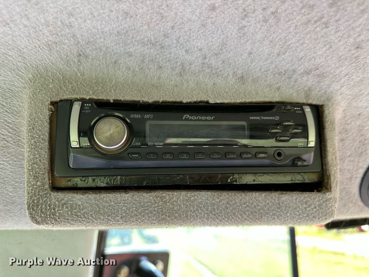 image for item LR9697 2007 Massey Ferguson 583  MFWD tractor