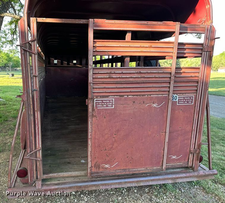 image for item LR9699 1989 Bonanza  livestock trailer