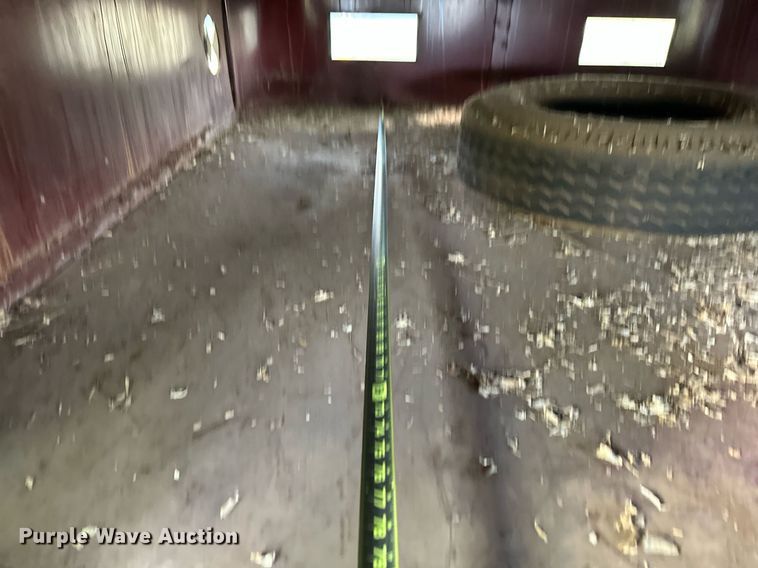 image for item LR9699 1989 Bonanza  livestock trailer