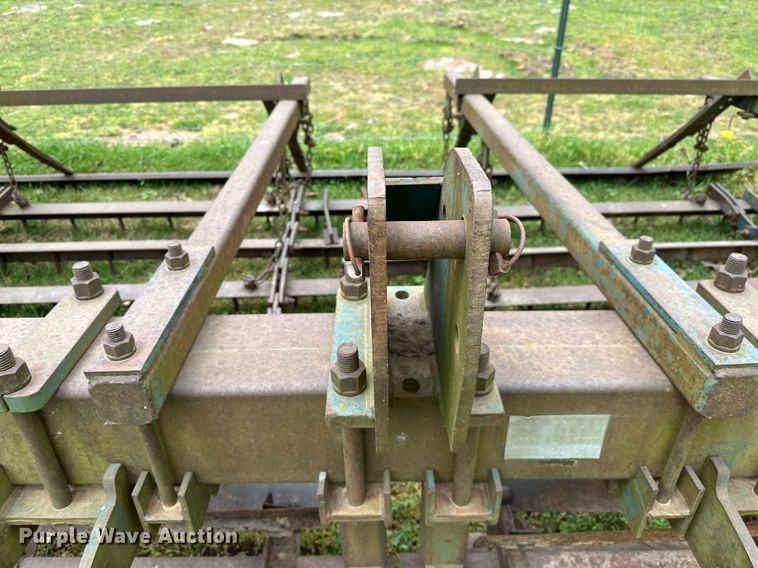 image for item LR9700 Bell B18BF  stalk chopper