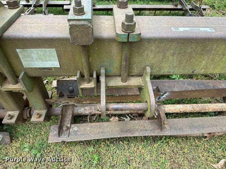 image for item LR9700 Bell B18BF  stalk chopper