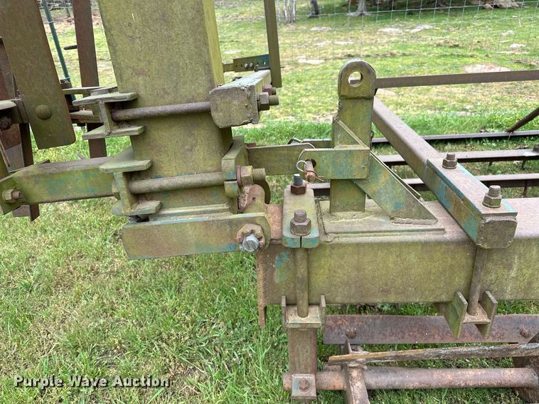 image for item LR9700 Bell B18BF  stalk chopper