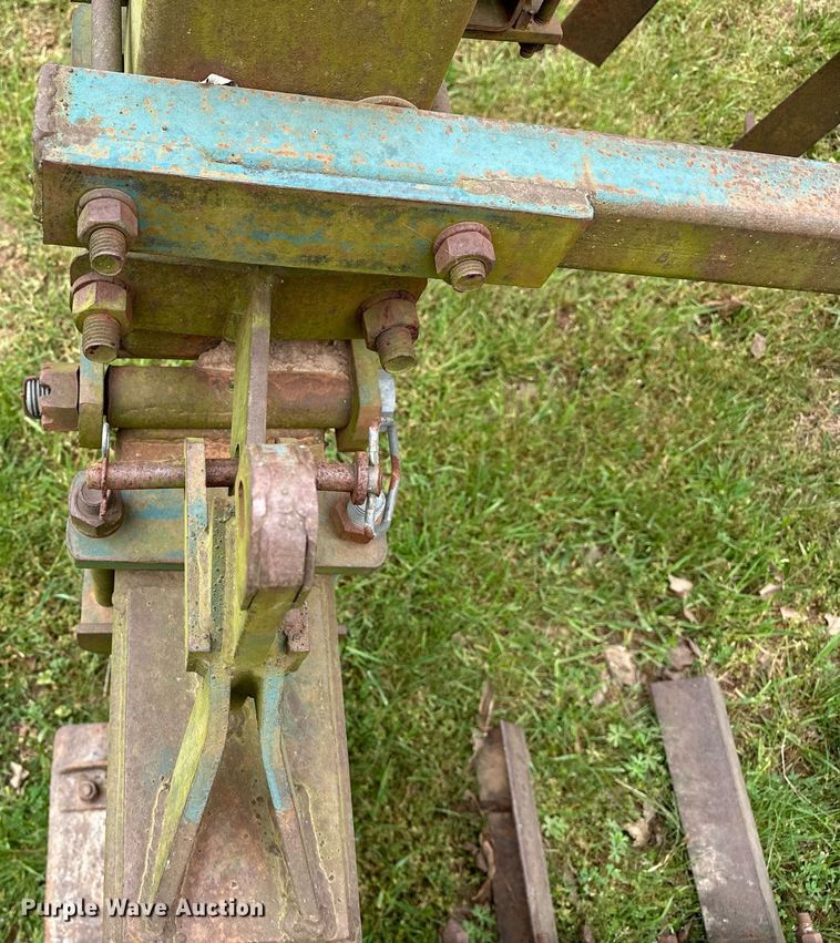 image for item LR9700 Bell B18BF  stalk chopper