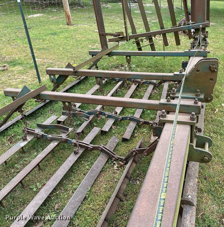 image for item LR9700 Bell B18BF  stalk chopper