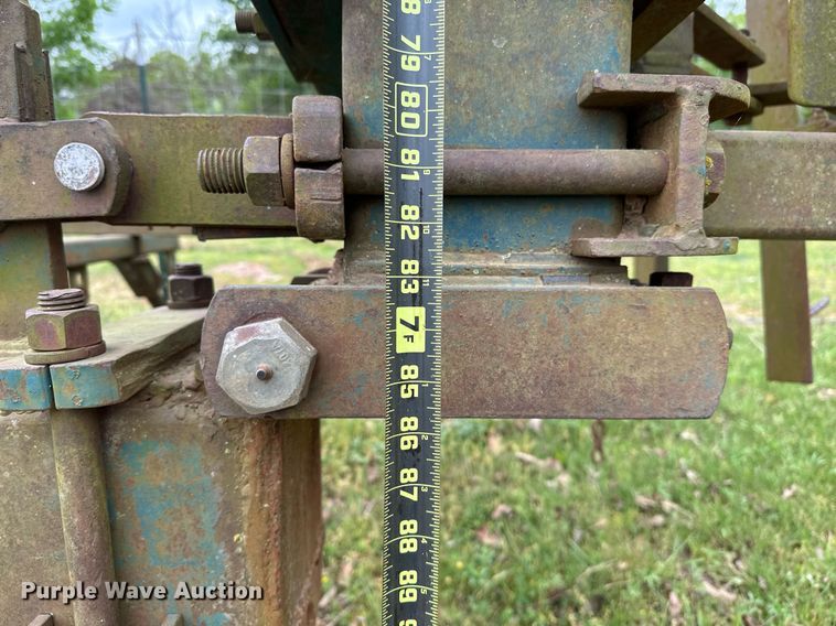 image for item LR9700 Bell B18BF  stalk chopper