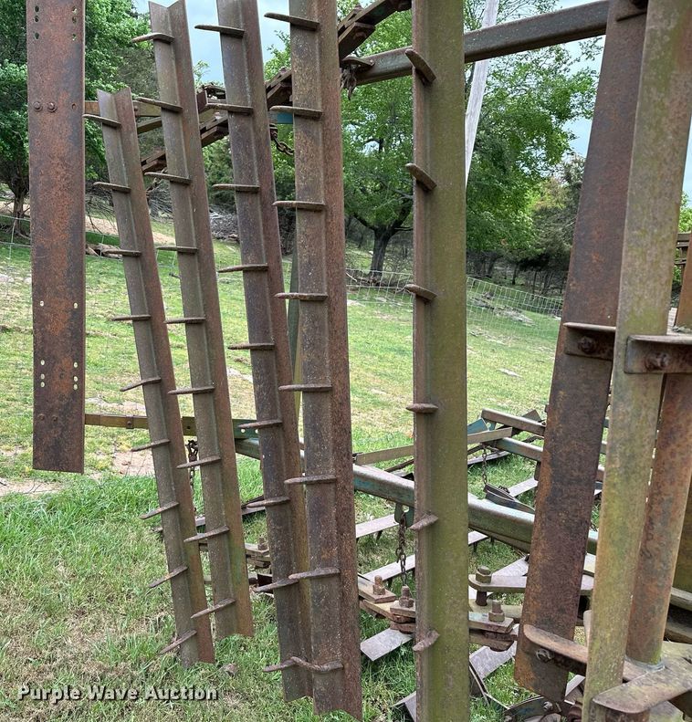 image for item LR9700 Bell B18BF  stalk chopper