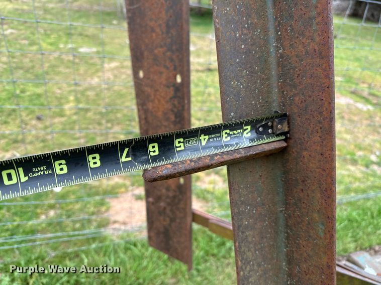 image for item LR9700 Bell B18BF  stalk chopper