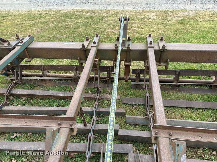 image for item LR9700 Bell B18BF  stalk chopper